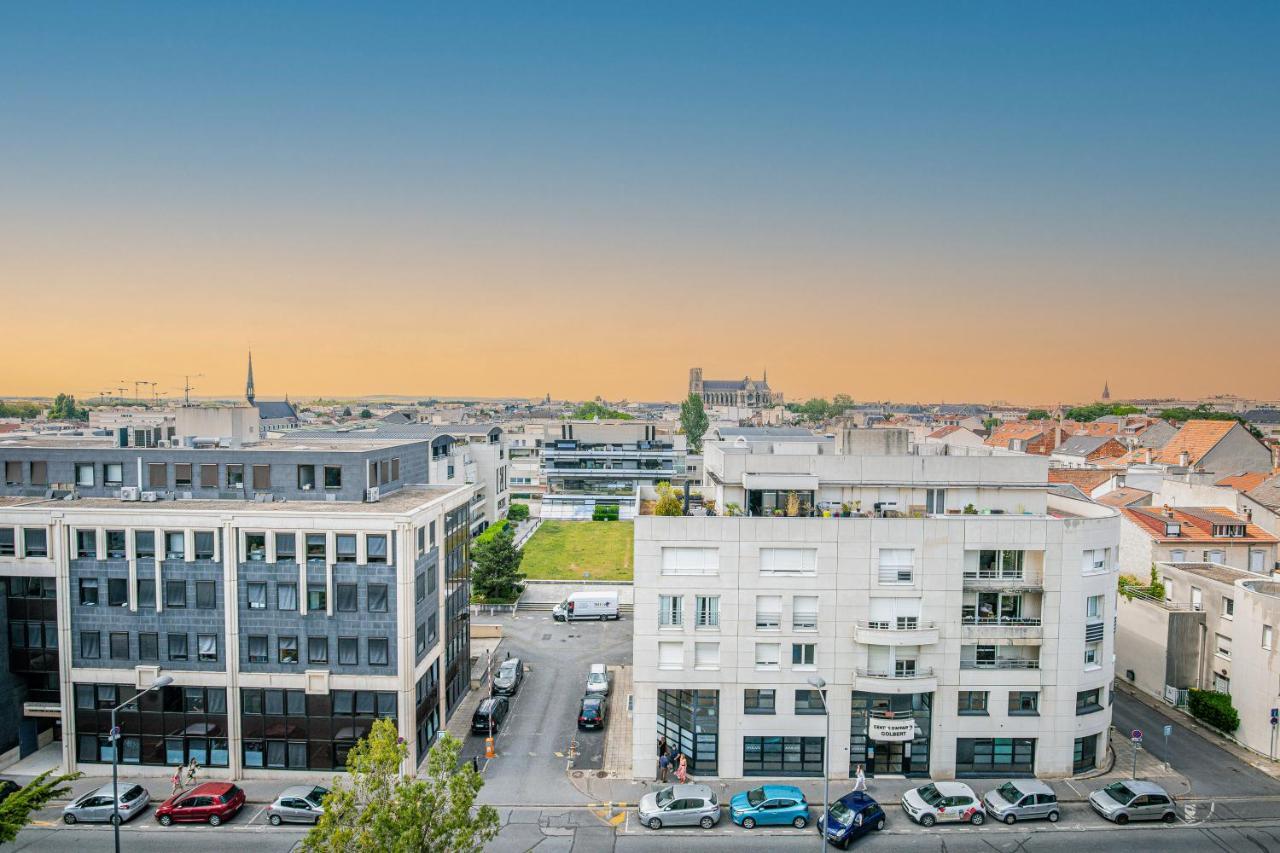 Le Septieme - Vue Cathedrale - Saint Remi Apartment แร็งส์ ภายนอก รูปภาพ
